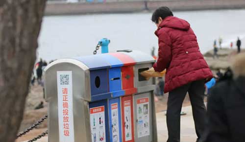 如何分類生活垃圾？四色垃圾桶，收納種類各不同